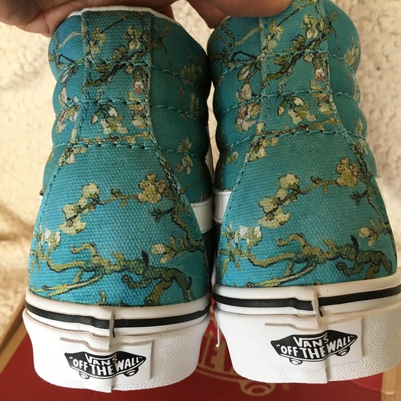 NWT Vans X Van Gogh Sk8-Hi Shoes W 5.5, M 4 - Picture 7 of 8